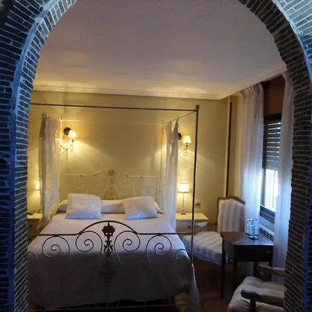 Guest house Pilar 2*