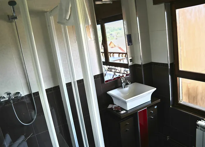 ゲストハウス Pilar サンティリャーナ・デル・マル