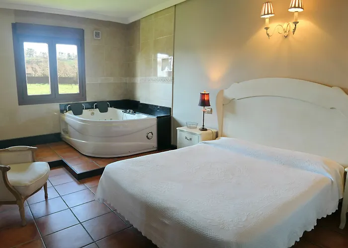 Pilar ゲストハウス サンティリャーナ・デル・マル